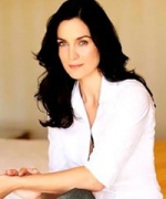 carrie anne moss