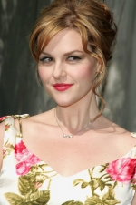 Sara Rue Hot