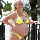 Kendra Wilkinson Pictures