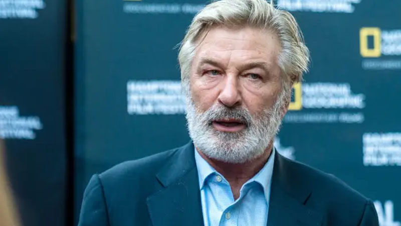  Alec Baldwin Honors His Late Father in Heartfelt Tribute 41 Years After His Passing