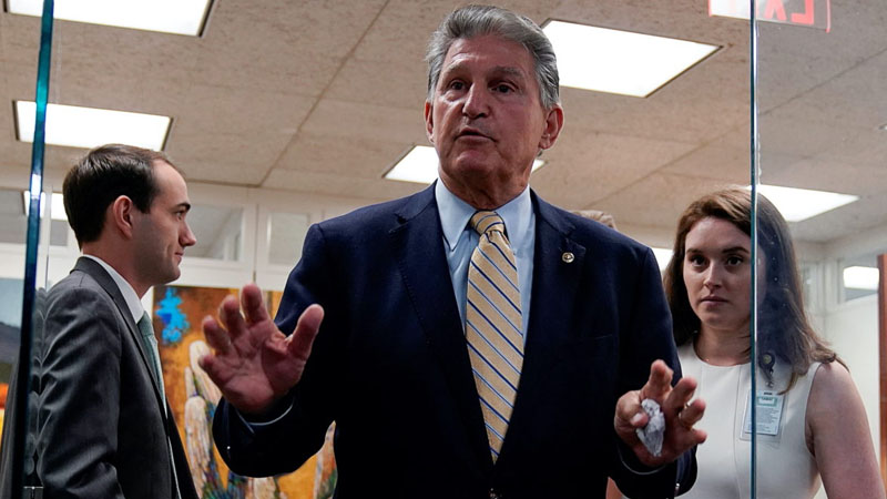  “Considering Re-Registering as a Democrat” Joe Manchin Mulls Presidential Bid Against Harris