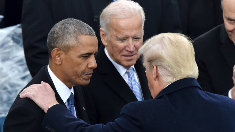  Obama Surprises Crowd by Rapping ‘Lose Yourself’ at Detroit Rally, Takes Shots at Trump