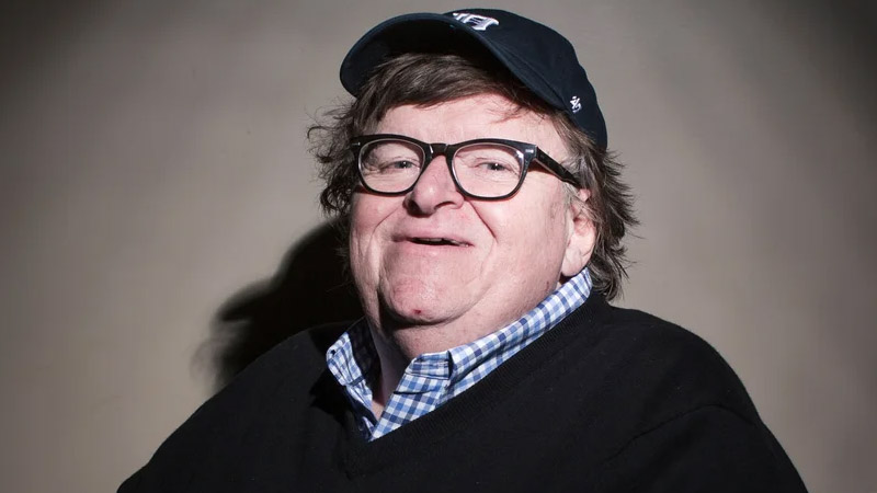  “A Tsunami of Women Voters”: Michael Moore Predicts Kamala Harris’s Path to Victory